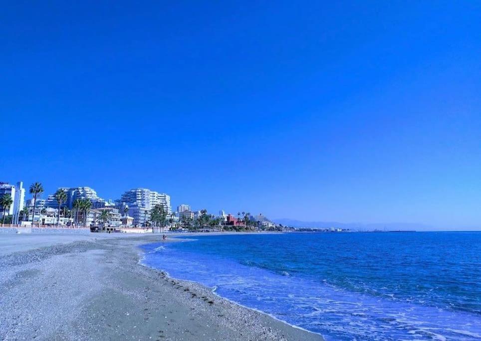 Apt Moderno Con Vistas, Recepcion 24 Hs Y Piscinas Benalmádena Eksteriør bilde